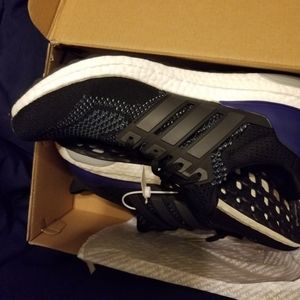 Size 11.5 nib adidas ultraboost running shoes
